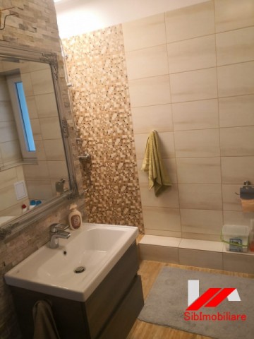 apartament-2-camere-nou-mobilat-terasa-de-20mp-selimbar-1